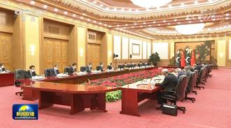 李克強與巴基斯坦總理會談 簽署多項政府間合作協定