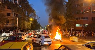 伊朗鎮暴警察毆打平民 中央警署下令調查