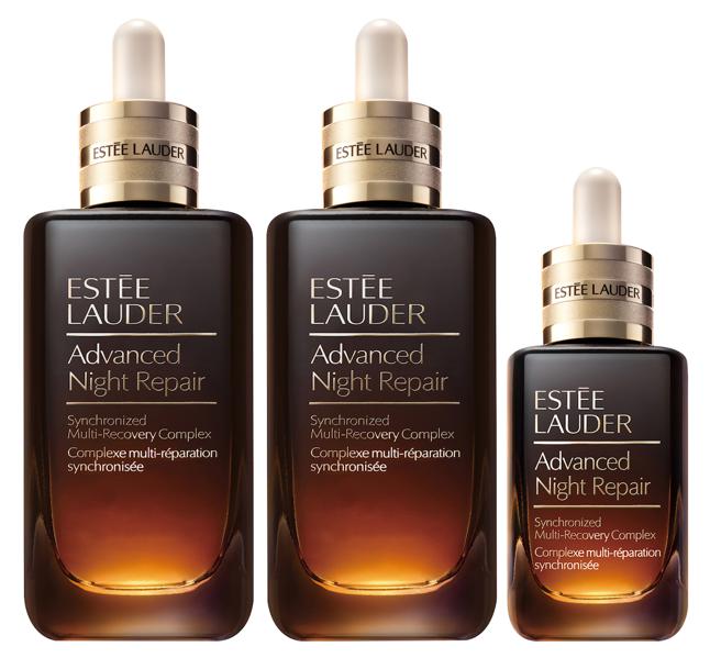 统一时代百货台北店及统一时代线上购同步推出ESTEE LAUDER特润修护超澎湃组，原价2万2270元，特价1万1111元。（统一时代百货台北店提供）