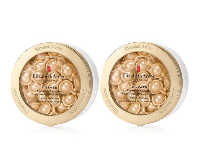 大叶高岛屋的Elizabeth Arden伊丽莎白雅顿，在3日至16日推出超进化黄金导航胶囊60颗买一送一优惠，原价7300元，特价3650元一组，每人限购2组。（大叶高岛屋提供）