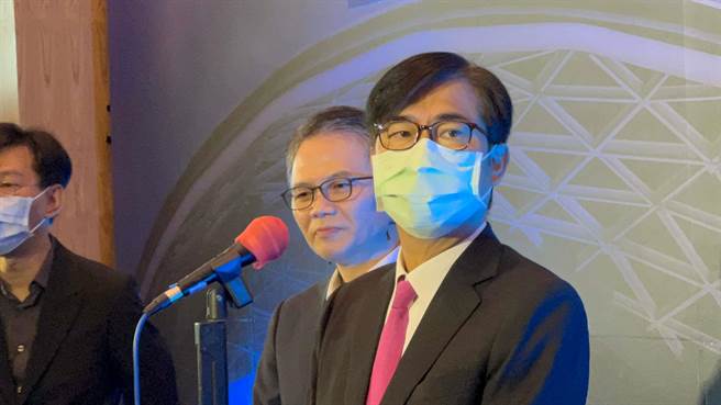 高雄市长陈其迈今（2）日指出，明天是截止日，要求中油要提出调查报告，后续再决定行政处分。（柯宗纬摄）