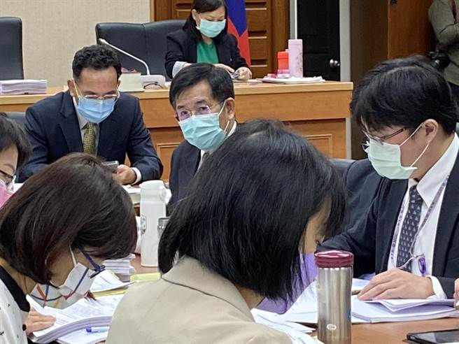立法院教育及文化委员会今天审查教育部预算。（林志成摄）