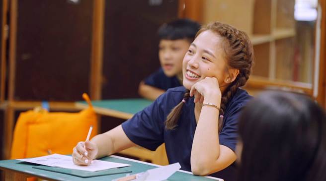 鬼鬼表示现在回想起录影的过程都会不自觉想笑。（三立提供）