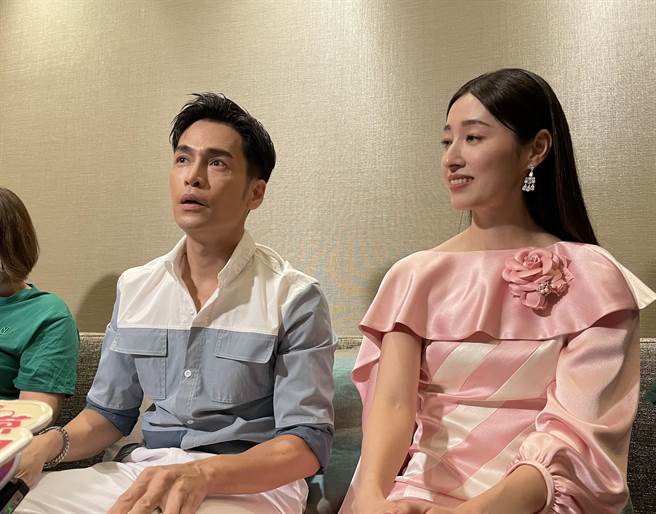 Gino出席保養品代言記者會，聊跳槽風波。（林淑娟攝）