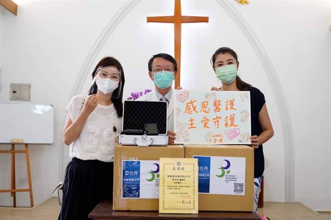 疫情期间，许淑华号召业者捐赠各医院防疫物资。（许淑华竞办提供／杨静茹南投传真）