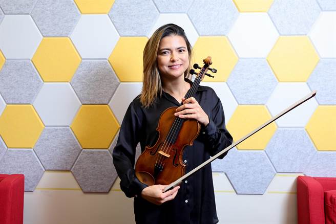 五明佳廉曾和國內諸多交響樂團合作，這次和國家交響樂團同台演奏孟德爾頌小提琴協奏曲。（陳信翰攝）