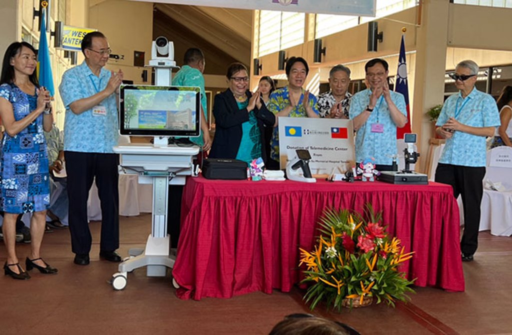 副總統賴清德副總統今前往帛琉國家醫院，見證新光醫院與帛琉共和國衛生部遠距醫療中心設備捐贈儀式。（曾薏蘋攝）