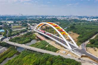 7.5億新建盧山橋連結嘉義縣市 今天開放通行