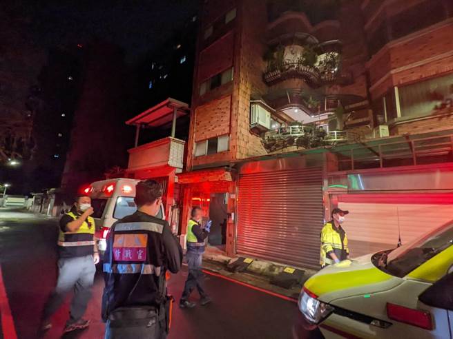 新北市新店区中央五街某6楼公寓昨晚传出一起一氧化碳中毒事件。（民眾提供／李奇叡新北传真）