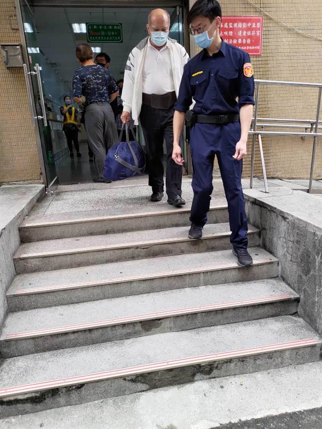 新北市10名前现任与前任议员发监执行。（叶德正摄）