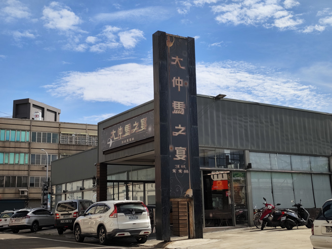 知名火锅店「大仲马之宴」，于粉丝团上宣布将在明年2月1日歇业。(摄影/吴建辉)