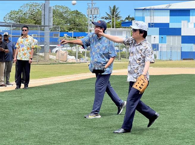 赖清德下榻饭店 美战机不时低空飞过。曾薏苹摄