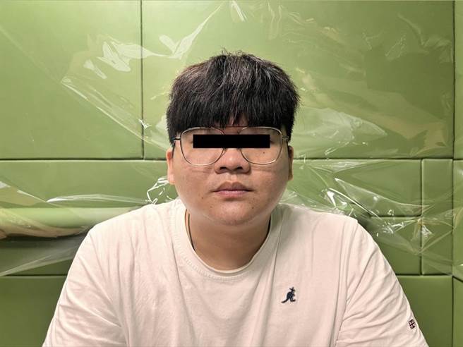 余男假冒「刑事组长」在网上骗财骗色。（警方提供）