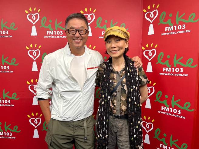 王伟忠看着郎祖筠长大。（中广流行网提供）