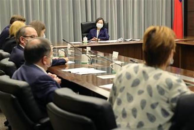 选在中共20大之后访台 IPAC：展示对台湾的支持(总统府提供)