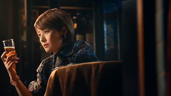 马伊璃饰演上海老板娘。（泽东提供）