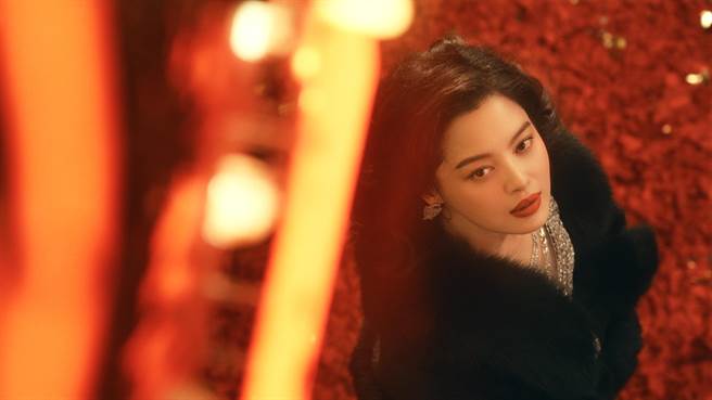 辛芷蕾扮演北国佳人。（泽东提供）