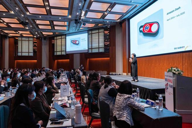 论坛从消费者需求出发，深度讨论订阅制的顾客经营新思维，吸引各大通路、品牌，及商业伙伴逾200位以上参与。（石智中摄）