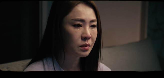影片中有李婉钰潸然落泪的画面，导演强调绝对是李婉钰当下最真实的情绪表现而非刻意演绎。（吕健豪翻摄）