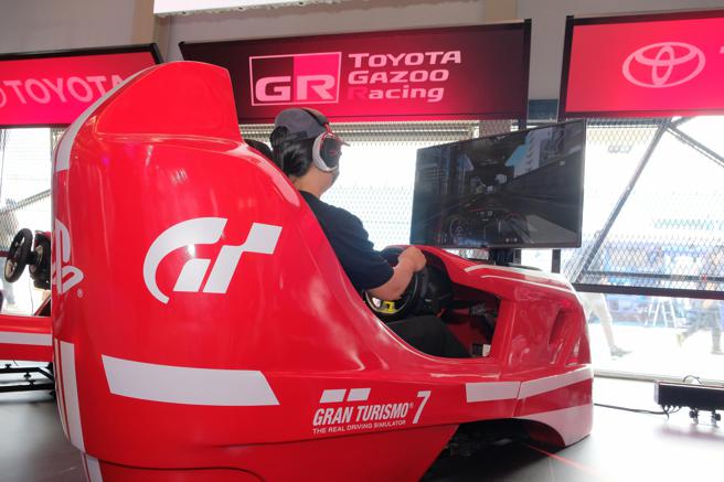 WirForce 2022冠名贊助商TOYOTA攤位推出《跑車浪漫旅7 》模擬賽車體驗活動。（4GAMERS提供）
