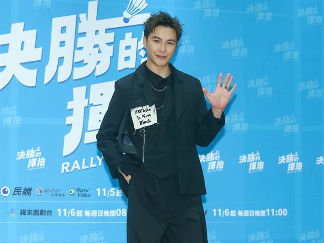 謝佳見出席《決勝的揮拍》首映會自曝回馬來西亞胖了4公斤。（粘耿豪攝）