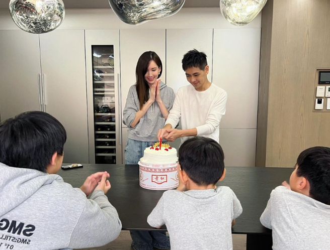 林志颖7月发生车祸，10月庆祝生日终于露面，整个人瘦了不少。（图／摘自陈若仪IG）