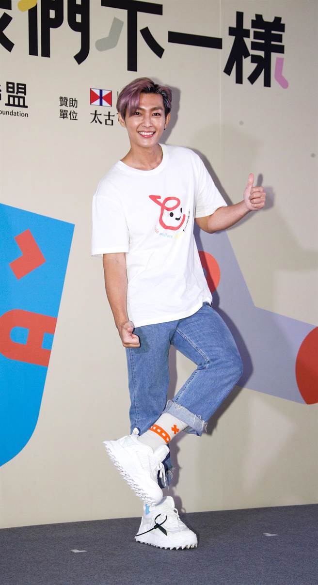 炎亞綸受邀擔任愛心大使，3日出席反霸凌計畫記者會。（羅永銘攝）