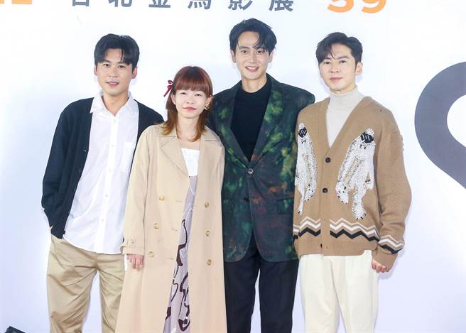 黃迪揚（左起）、陳虹任、劉冠廷、李國毅登《聖筊》首映會。（粘耿豪攝）