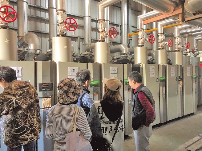 新北燃煤锅炉已全数退场，图为排碳量较少的燃气锅炉。（新北市环保局提供／叶德正新北传真）