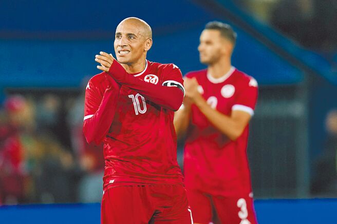 卡茲里（左）是突尼西亞的進攻要角。（美聯社）