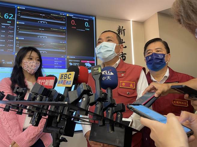 恩恩爸今上午10点将前往新北地院提出国赔告诉，向新北市府求偿1元赔偿金。对此，新北市长侯友宜表示，尊重家属。（蔡雯如摄）