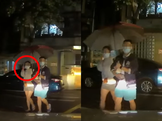 驾驶欲左转时见2名行人走斑马线过街，他放慢车速让行，一名女子却朝他比中指骂「白痴吗？我是行人耶」，他无奈说没有不让行，女子骂「可是你在动耶」。（翻摄自YouTube「WoWtchout - 地图型行车影像分享平台」）