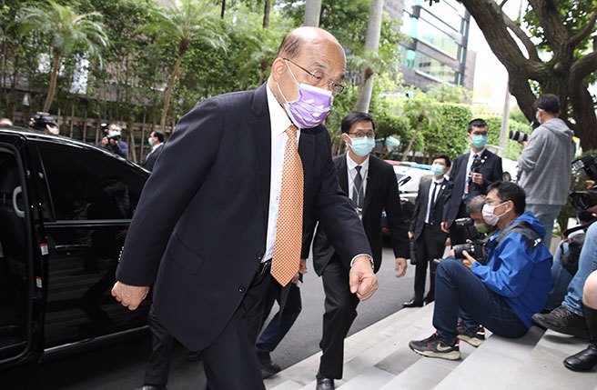 行政院长苏贞昌4日赴立法院备询并接受媒体访问。（姚志平摄）