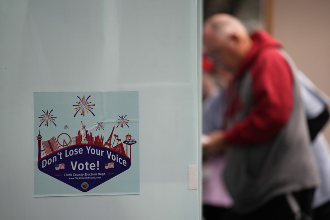 華爾街日報最新民調顯示，認為美國援烏過頭的整體受訪民眾，從3月時僅6%暴增至目前的30%，如此轉變主要在於共和黨選民。(圖/美聯社)