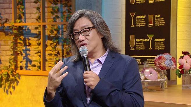 施文彬当年与二姊江蕙录制〈伤心酒店〉相当紧张。（年代提供）