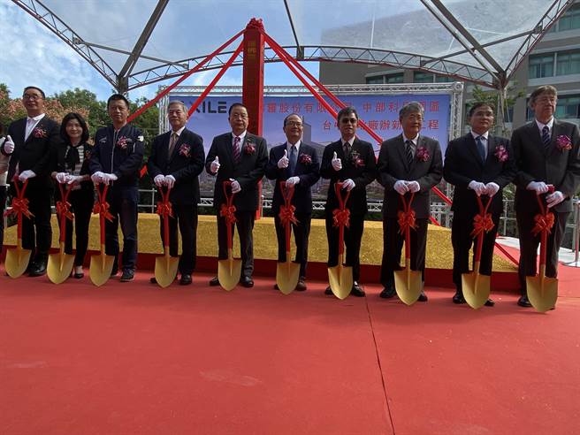 达佛罗公司进驻中科园区扩大第9厂，4日举行动土典礼，贵宾云集，场面热闹。（张妍溱摄）