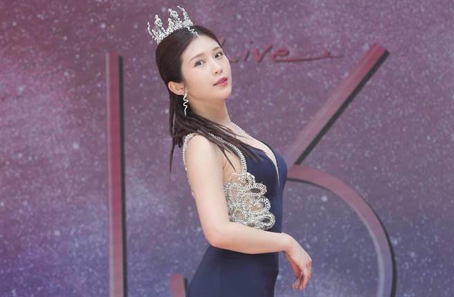 宅男女神郑家纯（艺名鸡排妹）指控医美诊所元和雅整坏她的大腿，刑事部分不起诉，但民事部分判赔90万元，可上诉。（本报资料照）