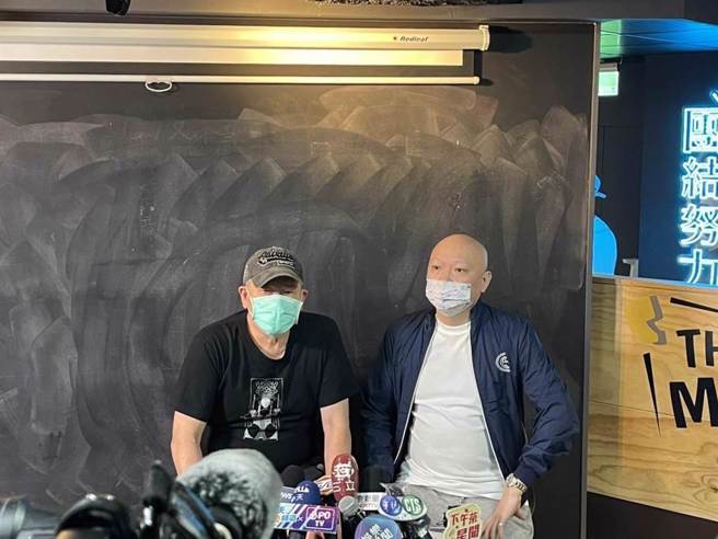 帮澎恰恰还2.4亿 ，幕后金主「赌王」林秉文(图右)涉洗钱300万交保，新北地检署查出林秉文涉及的地下匯兑组织，已经经手27亿余元金额，据悉，不法获利超过亿元。(中时资料照)
