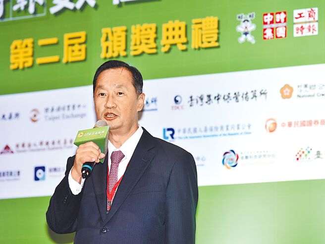 保发中心董事长桂先农图／顏谦隆