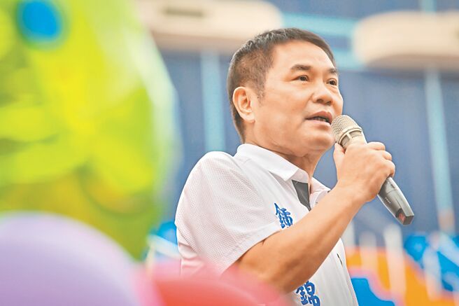 苗栗縣長候選人鍾東錦在最新民調結果拿到第1名，鍾陣營指出，對手抹黑毫無效果，反而愈打民調愈高。（鍾東錦競選總部提供／李京昇苗栗傳真）