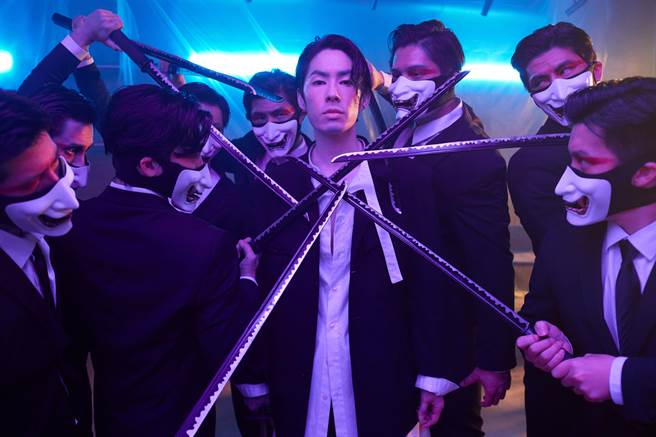 吳建豪耗時2天拍攝新歌〈Sunrise〉MV。（環球提供）