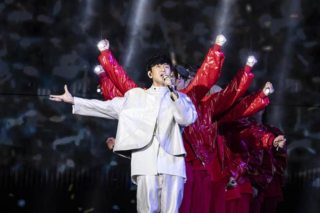林俊傑昨在新加坡舉辦「JJ20 世界巡迴演唱會」。（JFJ Productions提供）