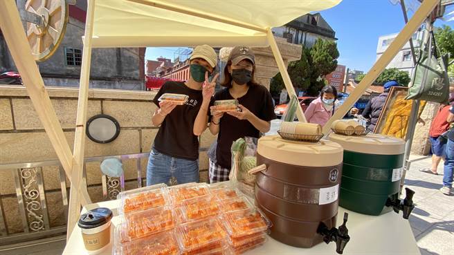 金门产业创新中心外部广场将设立摊位，可付费提供周末有兴趣厂商摆摊(于家麒摄)