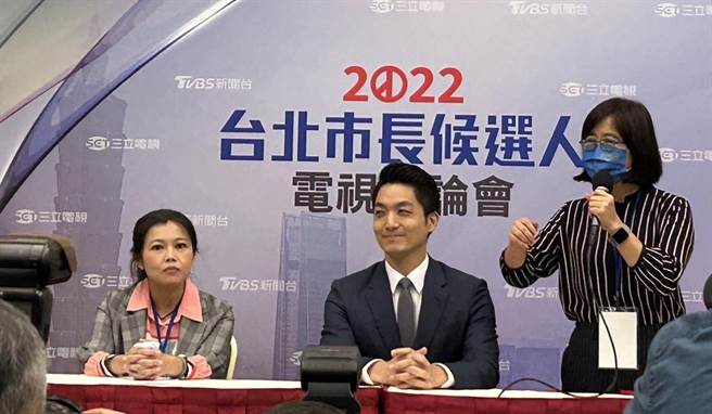 國民黨台北市長候選人蔣萬安辯論會後接受媒體聯訪。（楊亞璇攝）