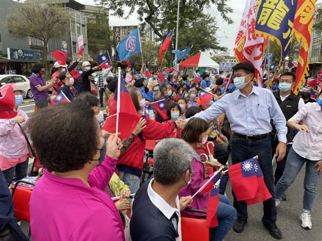 国民党台南市长候选人谢龙介妇女后援会今天成立。(李俊淇摄)