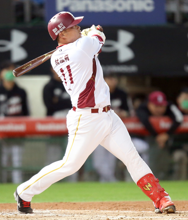 樂天桃猿林泓育。（資料照，范揚光攝）