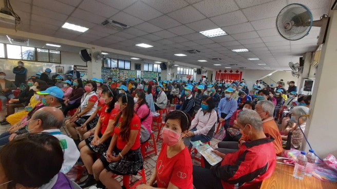 鄭寶清5日在龜山區與大園區舉辦市政說明會，現場坐滿支持者。(摘自鄭寶清粉專)