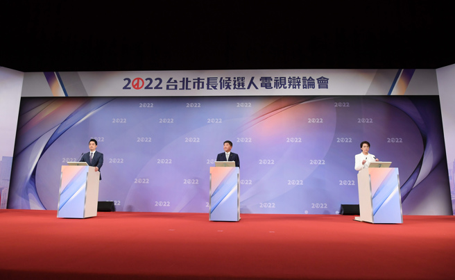 国民党发言人黄子哲认为，辩论会整体表现，蒋万安「稳健发挥、攻守俱佳」，陈时中「看稿沉闷、坐困疫情」，黄珊珊则「有气无力、市政死穴」。（主办单位提供）