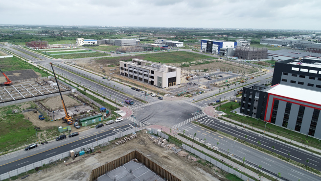 新吉工业区建厂画面。(台南市政府提供)