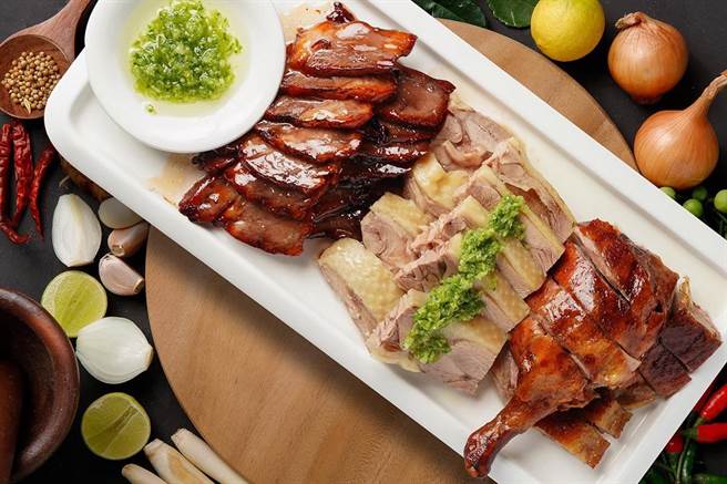 「荷李活三冠王」（燒臘拼盤）是人氣品項之一，多種美味滿足消費者的味蕾。（荷李活茶街提供）